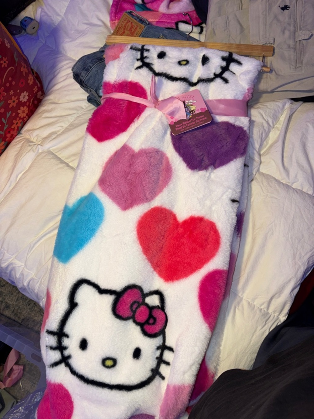 Hello Kitty Plush Heart Print Hooded Blanket - White with Multicolor Hearts